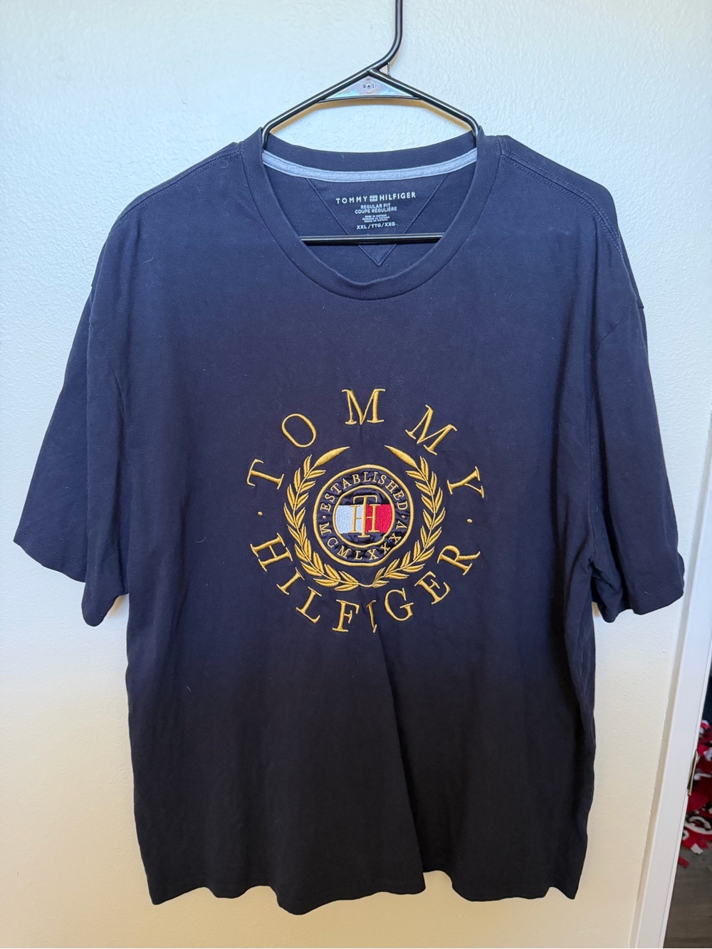 Tommy Hilfiger Navy Short-Sleeve Tee with Gold Crest - Picture 1 of 1